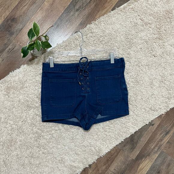 Urban Outfitters BDG 28 Mia Lace Up High Rise Retro 70's Inspired Denim Shorts - Picture 2 of 6